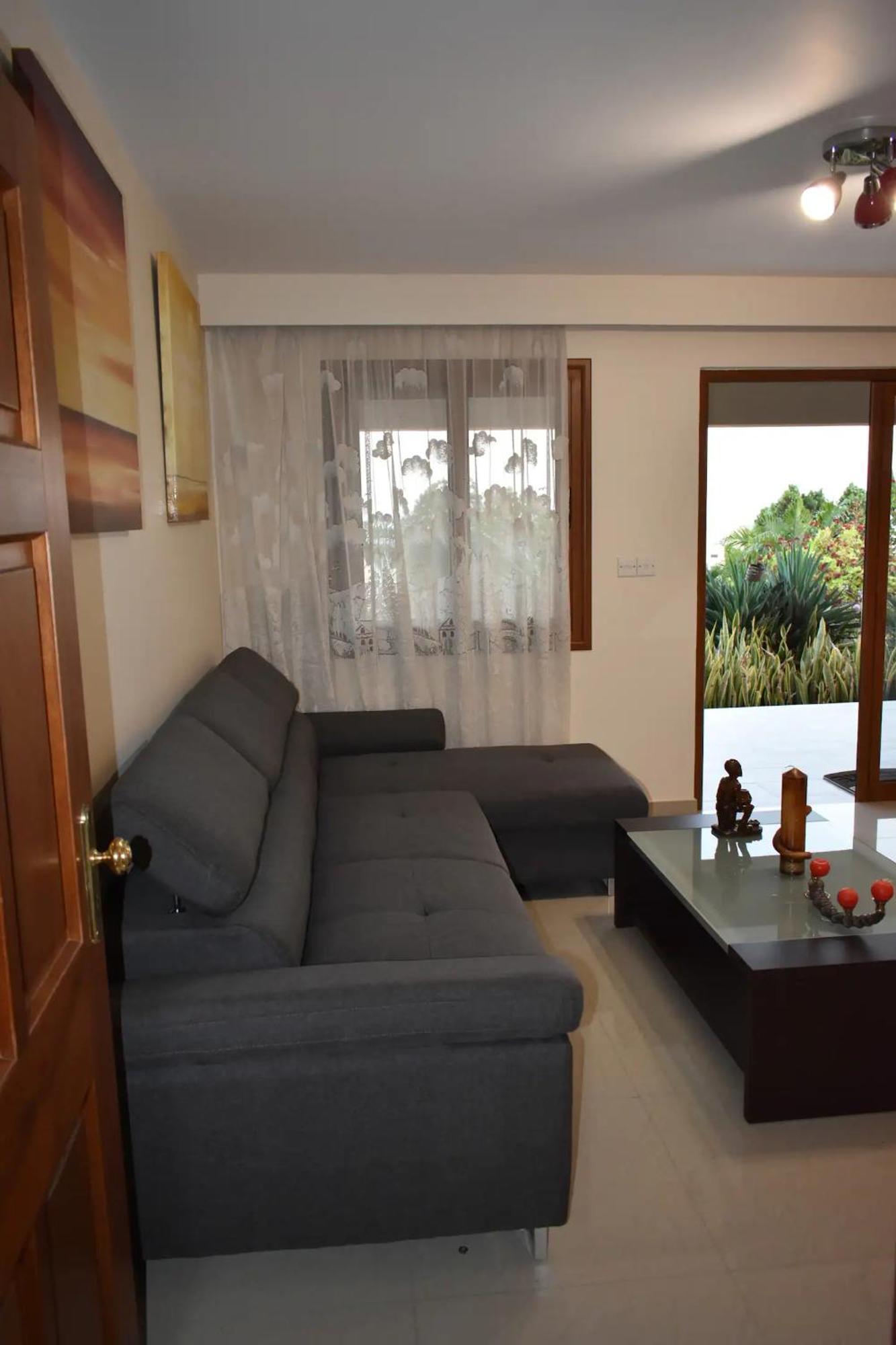Olive Tree Apartments Limassol Bagian luar foto